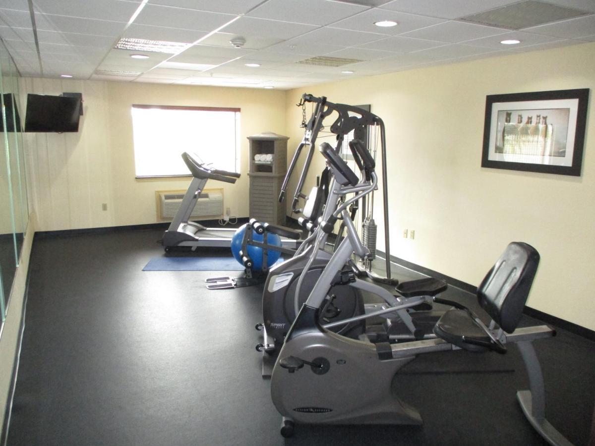 Days Inn & Suites By Wyndham Sam Houston Tollway Jersey Village Экстерьер фото