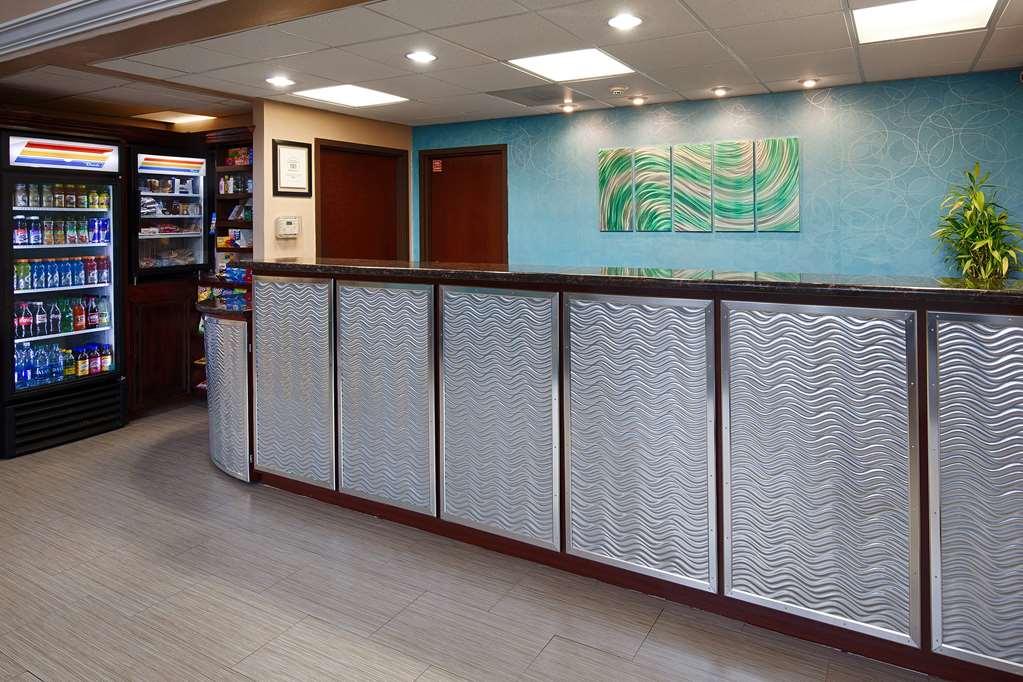 Days Inn & Suites By Wyndham Sam Houston Tollway Jersey Village Интерьер фото