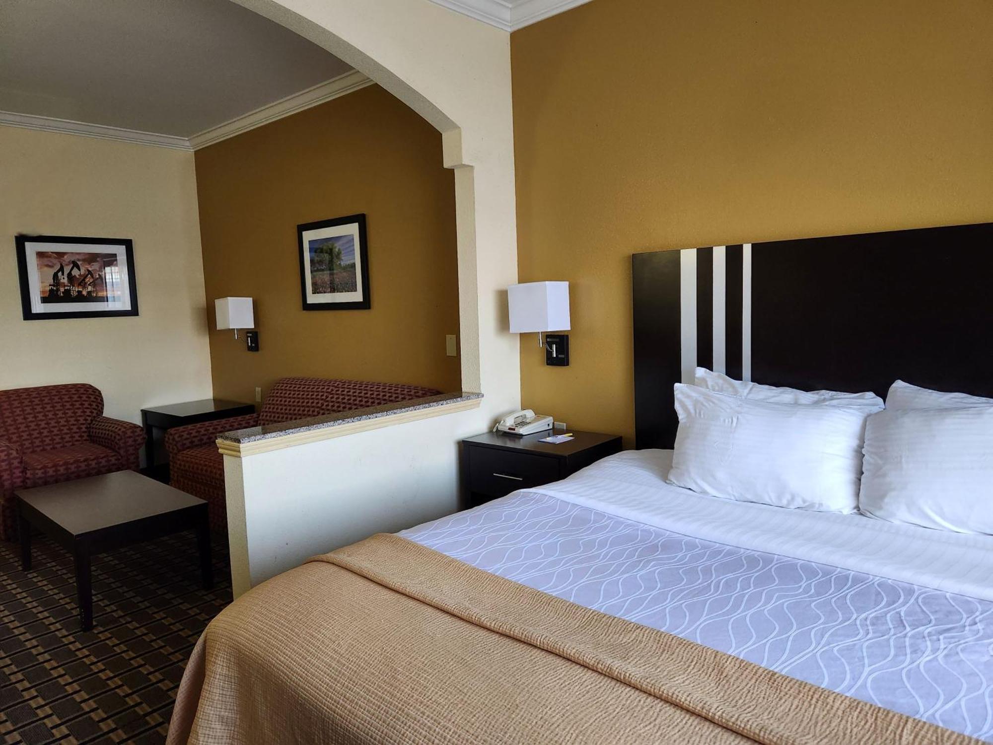 Days Inn & Suites By Wyndham Sam Houston Tollway Jersey Village Экстерьер фото