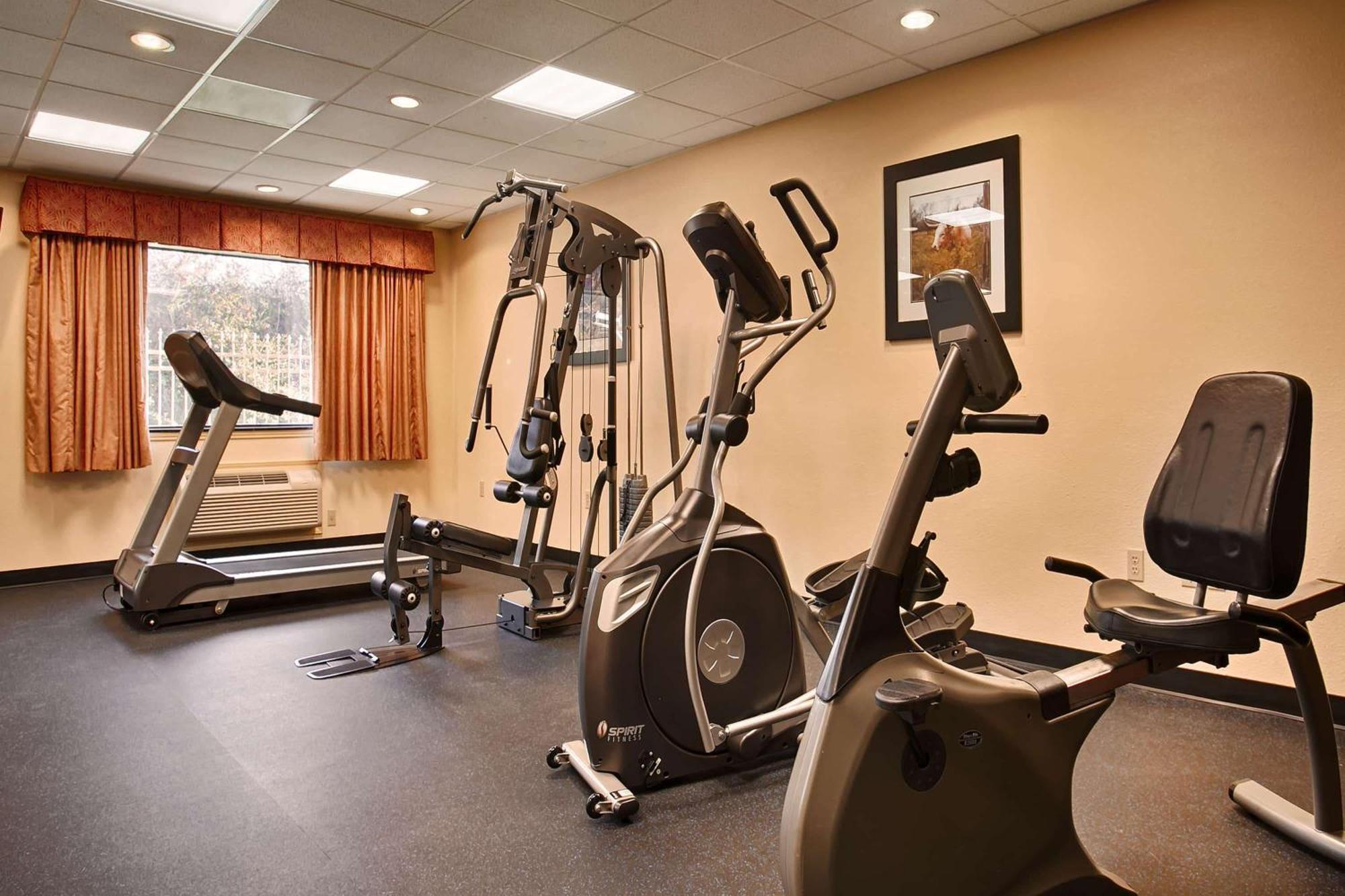 Days Inn & Suites By Wyndham Sam Houston Tollway Jersey Village Экстерьер фото