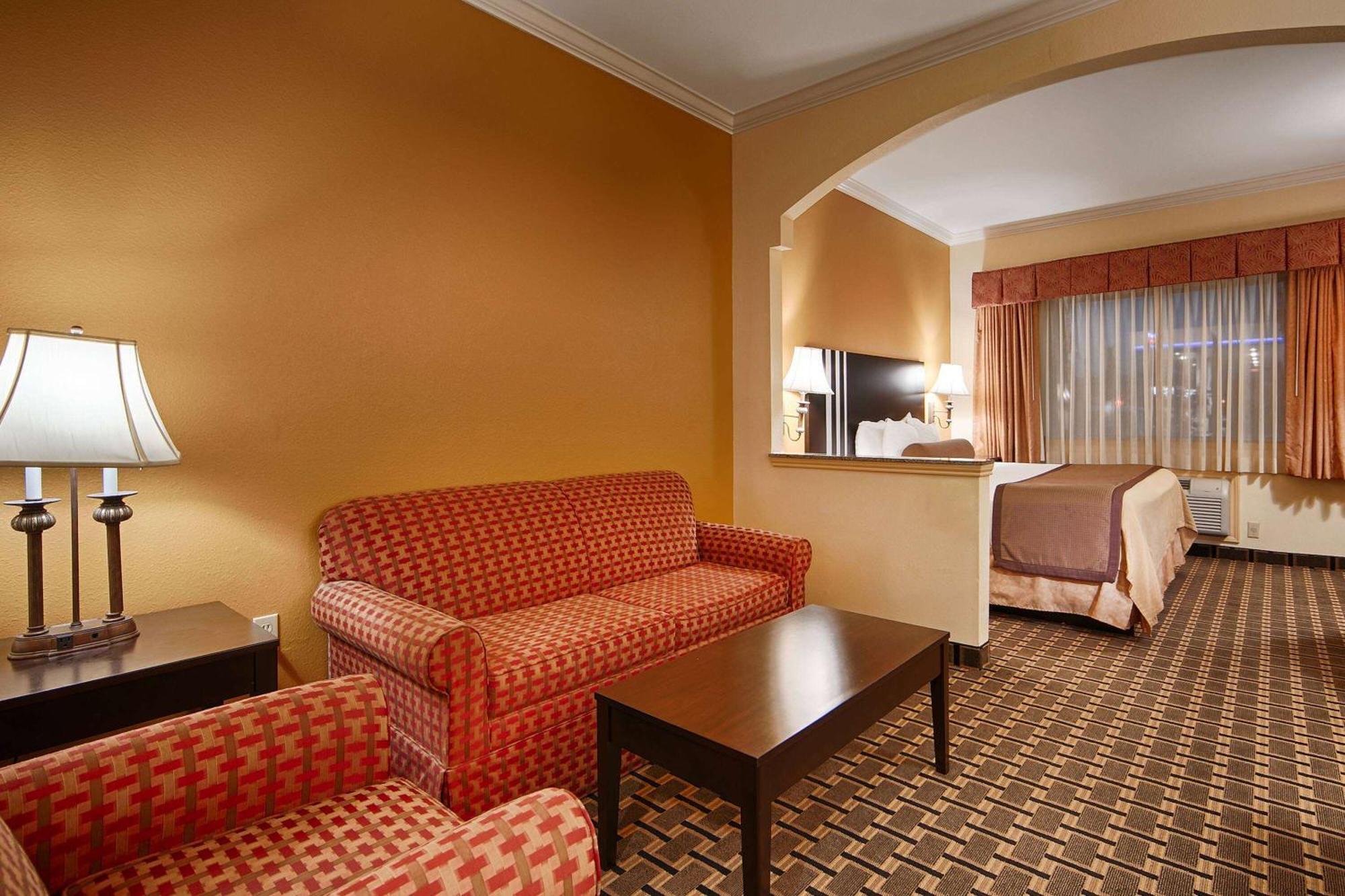 Days Inn & Suites By Wyndham Sam Houston Tollway Jersey Village Экстерьер фото